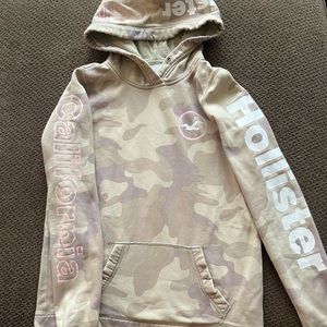 Hollister Y2K Women’s Camouflage Hoodie